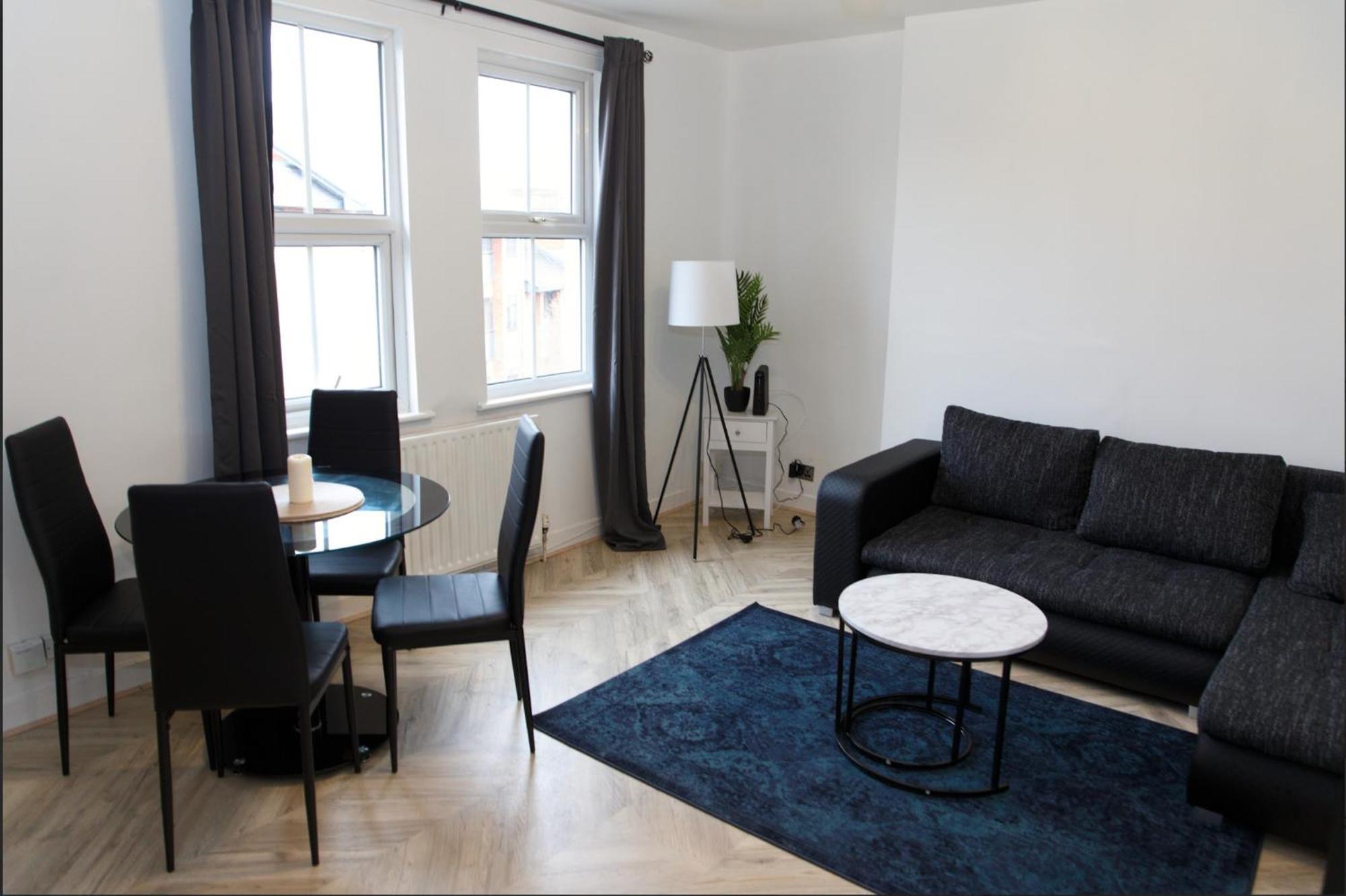 30c Rectory Road Apartment *